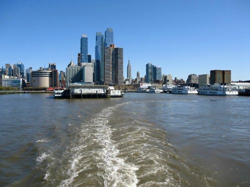 Leaving 42nd Street Pier