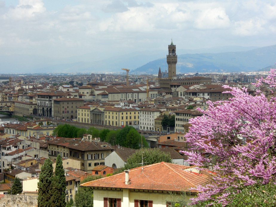 Palazzo Vecchio Tower and the Uffizi down on the River Arno