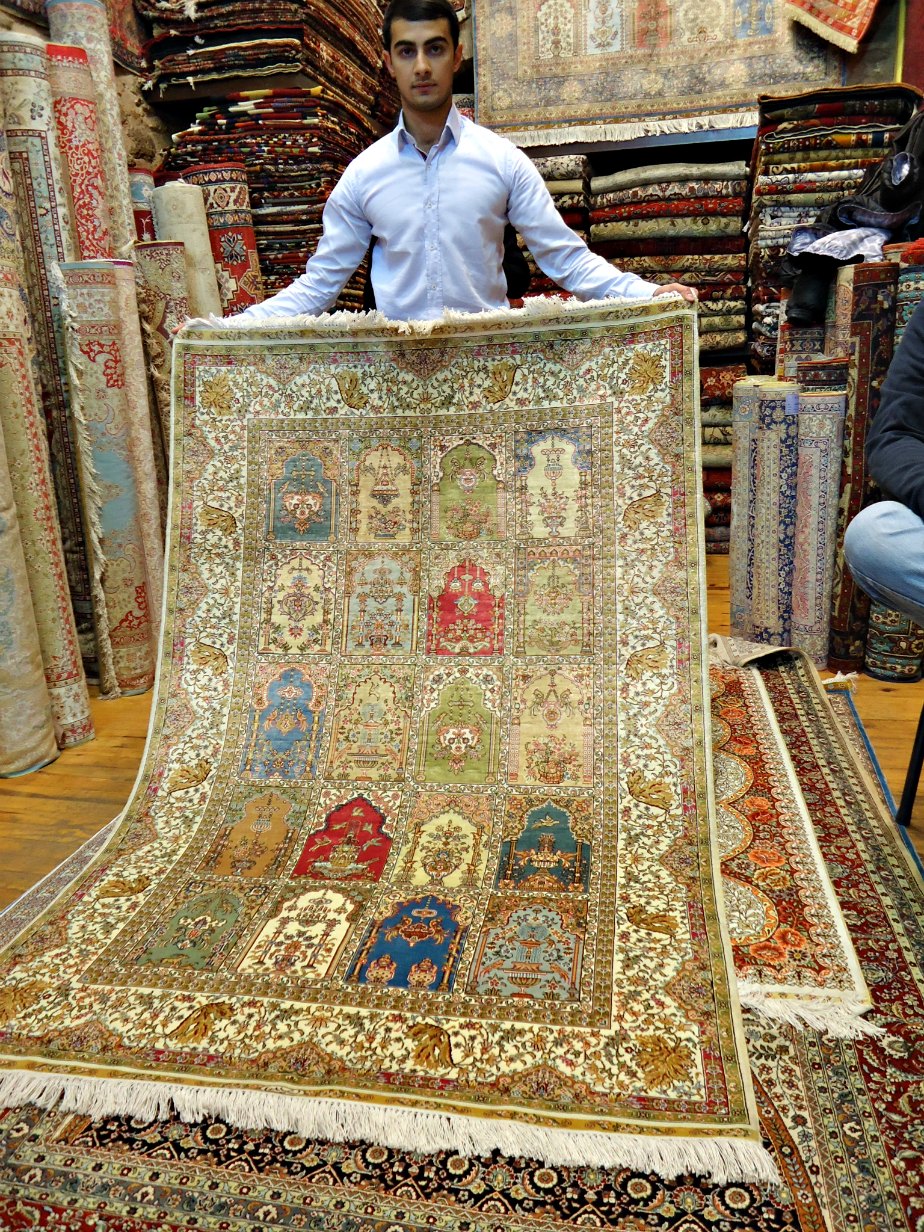 I wanted this beautuful silk rug....
