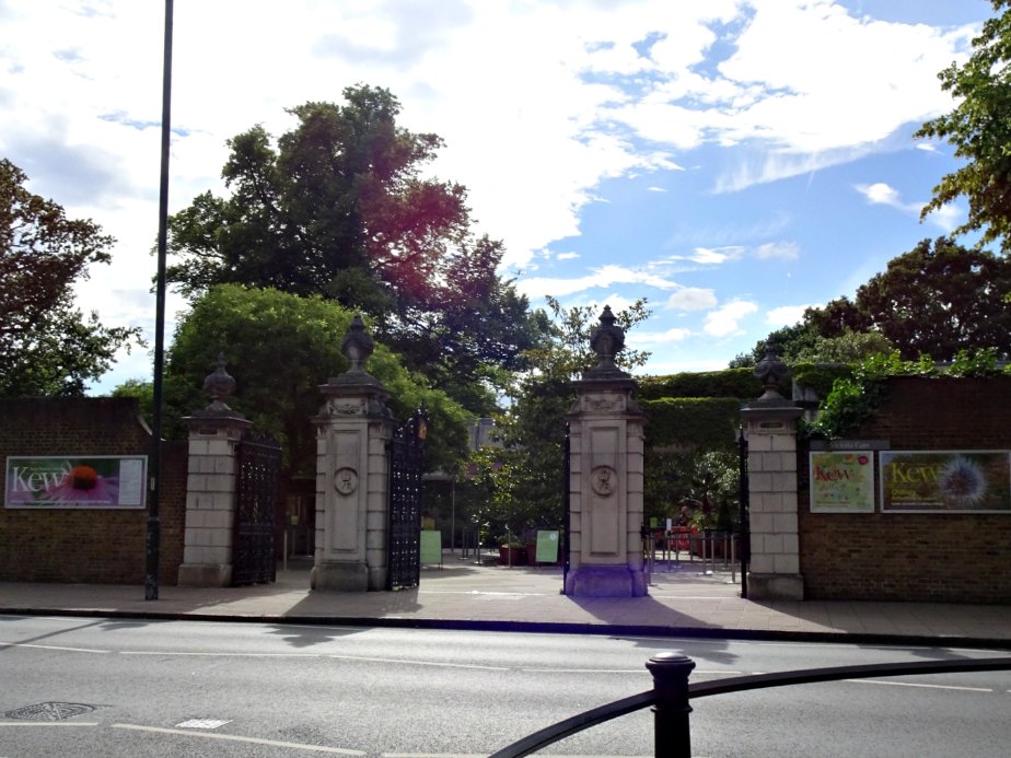 Victoria Gate, Kew Gardens