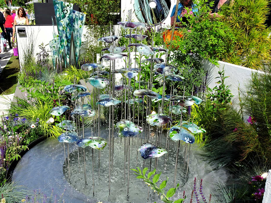 Glass Art Water Feature at the Chelsea Flower Show