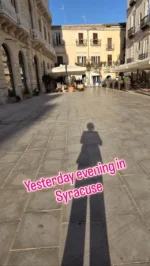 My last evening in Syracuse, it has been a really lovely place to explore. Making my way up the east coast of Sicily, I'm off to Taormina today. .#syracuse #syracusesicily #syracusesicilystreets #solotravel #solotravelinitaly #solotravelinsicily #seetheworldthroughmyeyes #solotrip #traveltheworldwithme #neverstopexploring #seeeverythingdoeverything #madeinitaly #traveladdict