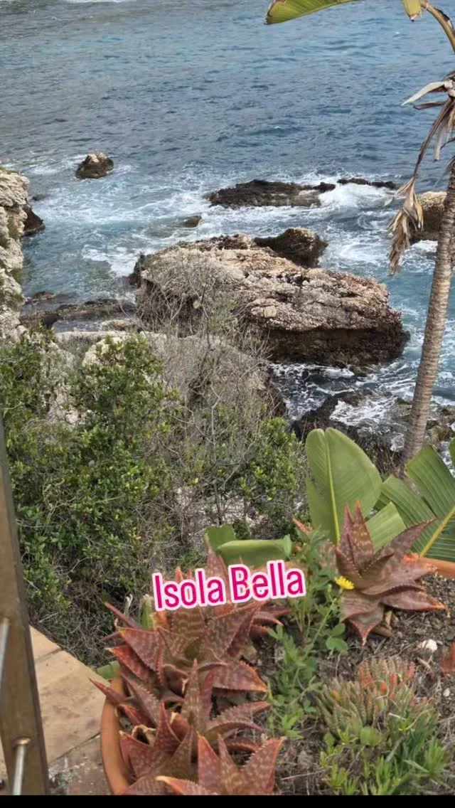 The beautiful little island, Isola Bella, in the bay below Taormina once owned by Lady Florence Trevelyan after she was exiled from England. To get to it you need to walk through the water, only 20 to 30cm deep at low tide, more at high tide, but worth it for the views..#isolabella #isolabellataormina #taormina #taorminasicily #solotravel #solotrip #seetheworldthroughmyeyes #neverstopexploring